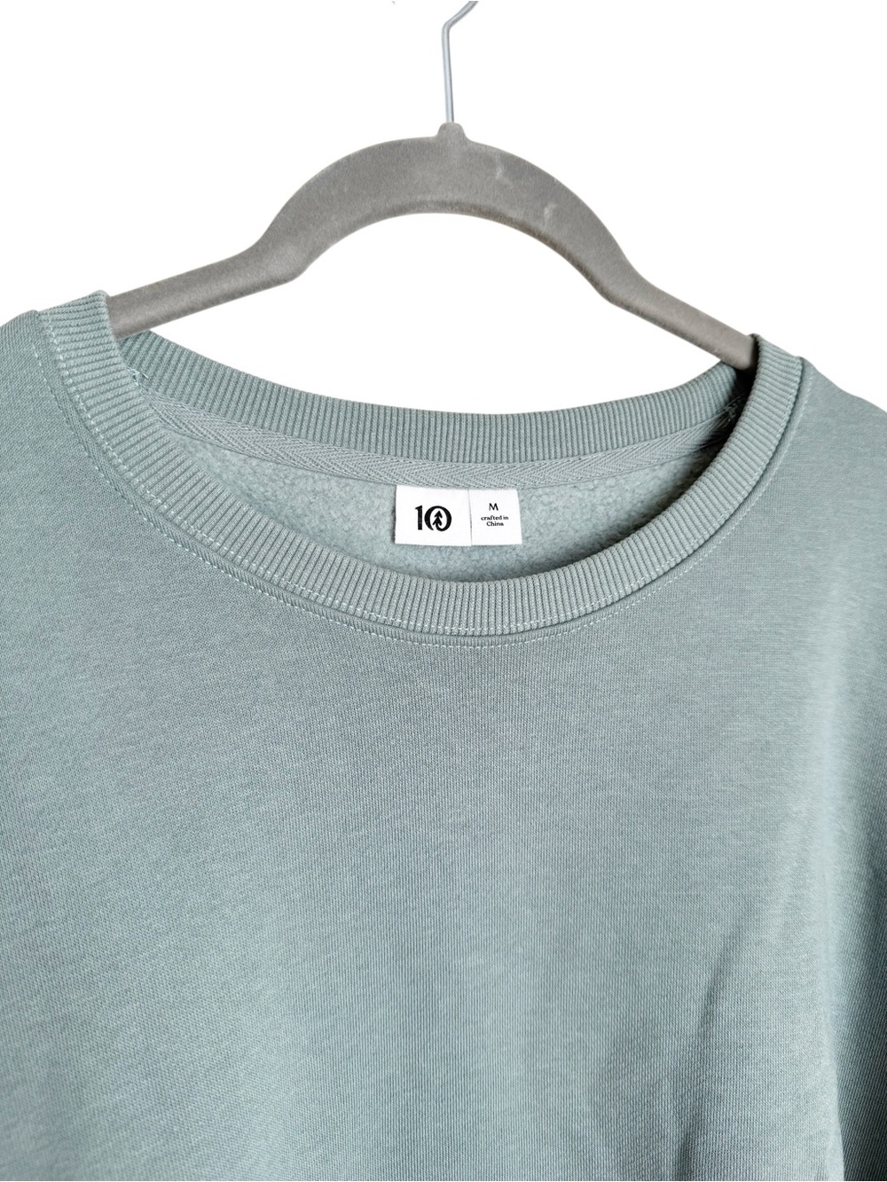 10 trees (tentree) Cropped Crew Sweatshirt | Sage Green Organic Cotton Size M - Picture 3 of 4
